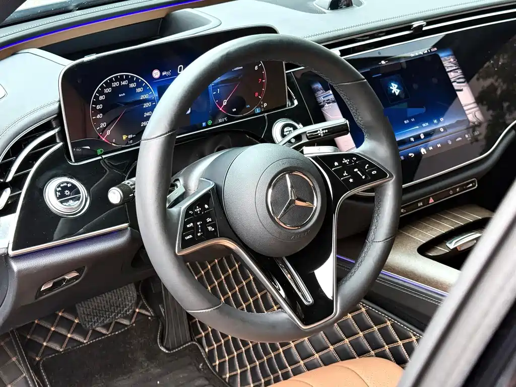 Mercedes-Benz E-Class — миниатюра 3