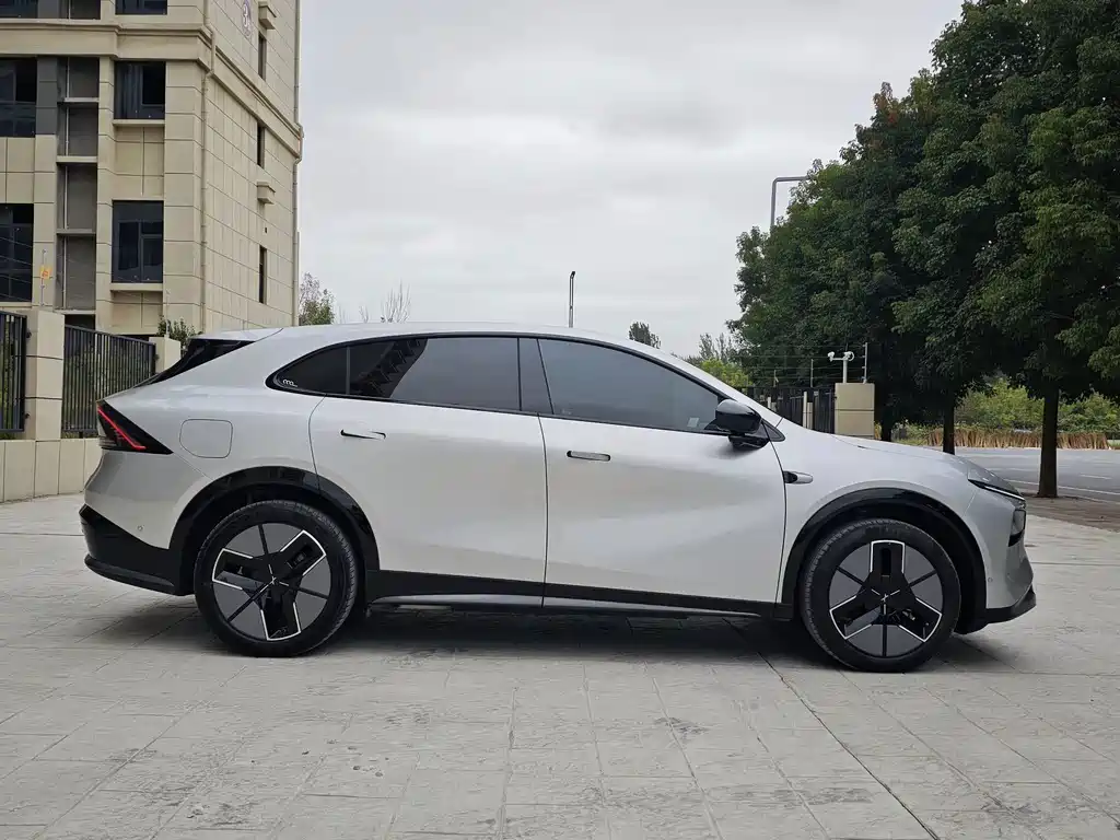 XPeng G7 — миниатюра 7