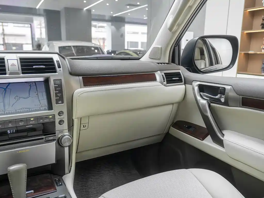 Lexus GX — миниатюра 11