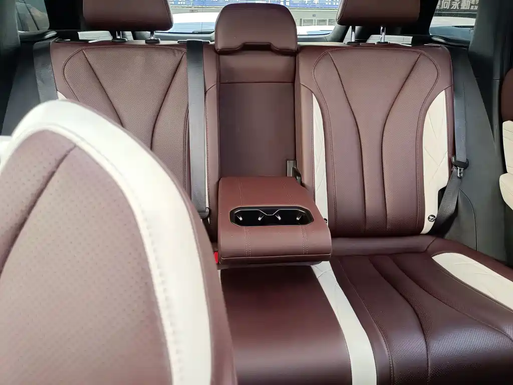 Geely Xingyue L — миниатюра 13