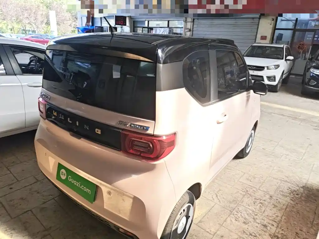 Wuling MINIEV — миниатюра 7