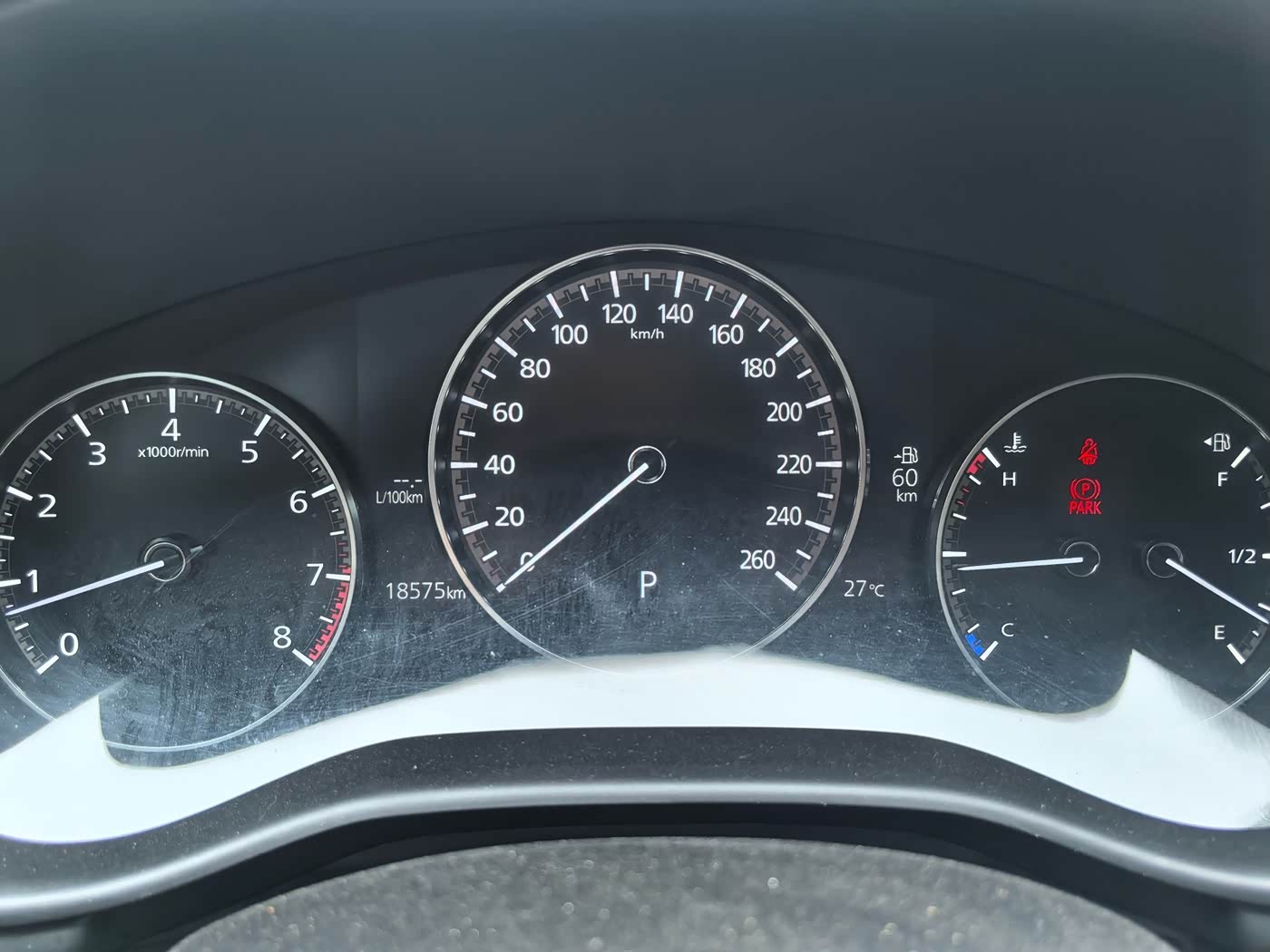 Mazda Mazda3 Axela 2.0 л 2024 г. Белый, пробег 18000 км
