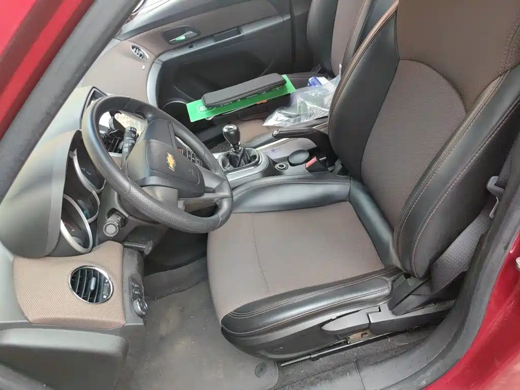 Chevrolet Cruze — миниатюра 16
