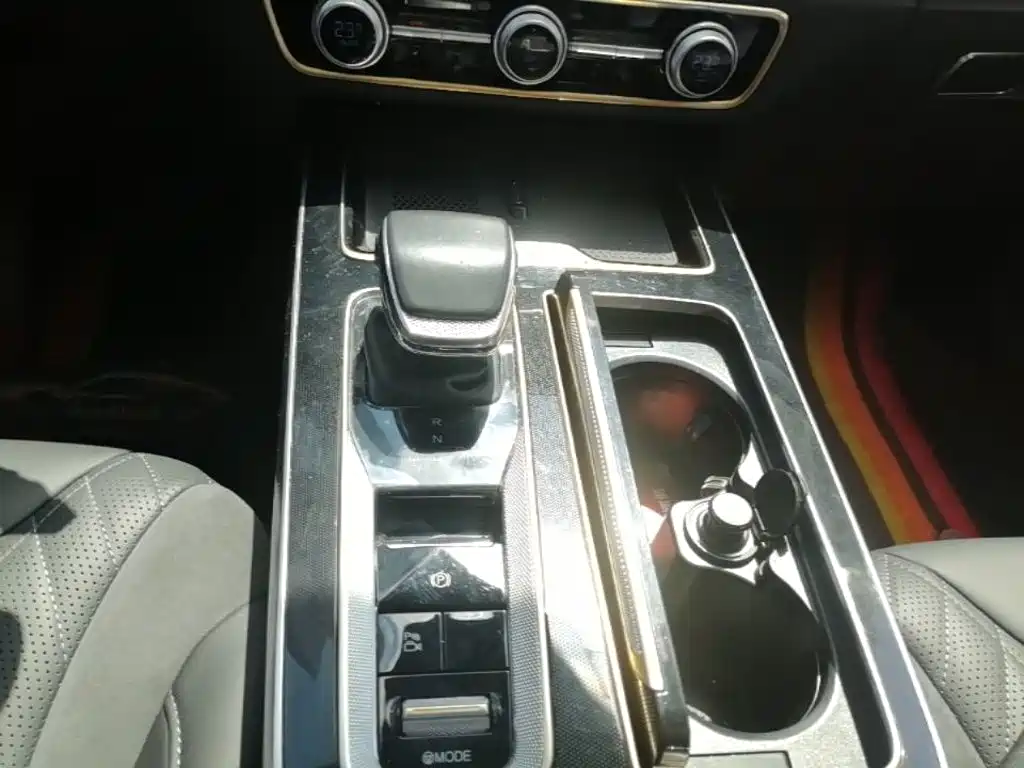 Hongqi Hongqi HS5 — миниатюра 19