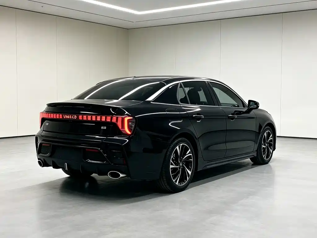 Lynk & Co 03 — миниатюра 14