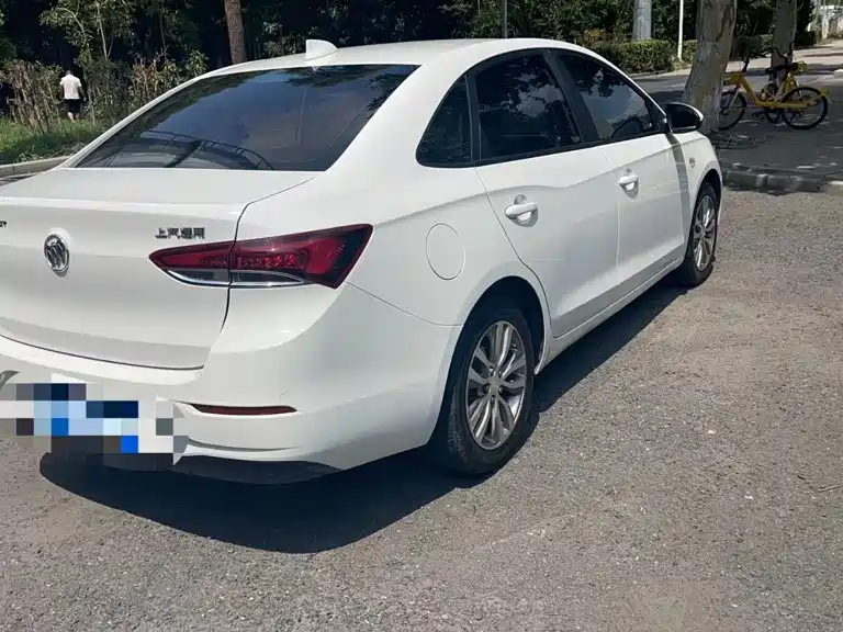 Buick Excelle — миниатюра 8