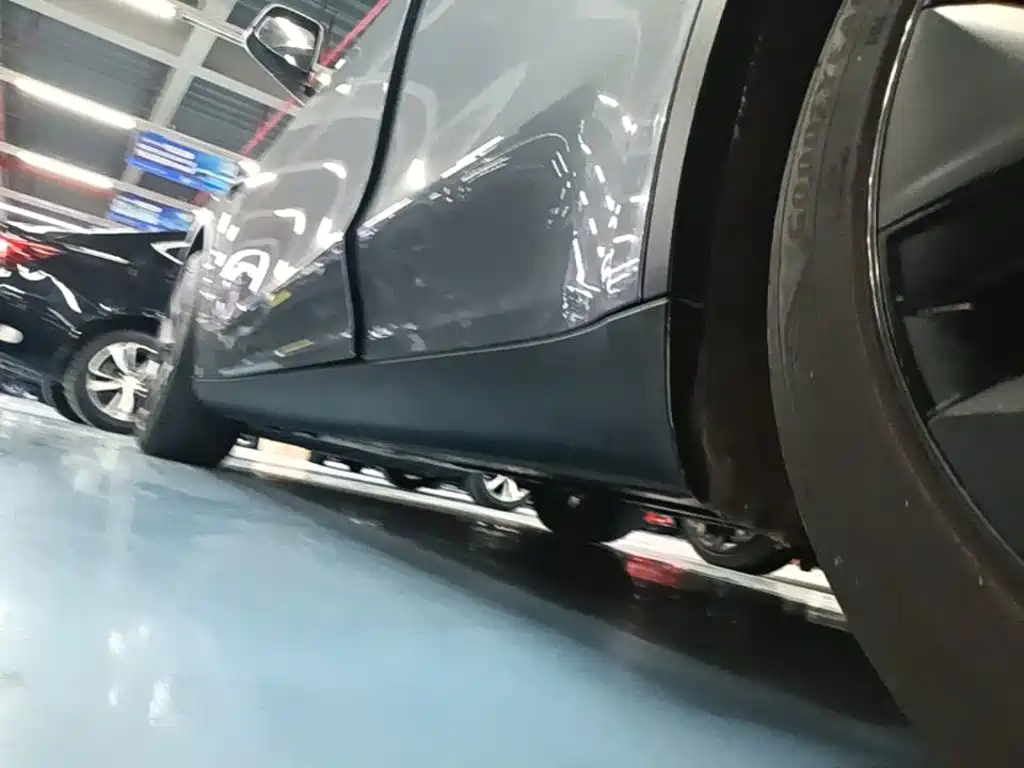 Tesla Model Y — миниатюра 22