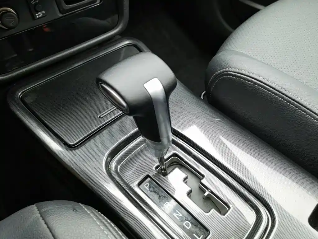 Mitsubishi Outlander — миниатюра 13
