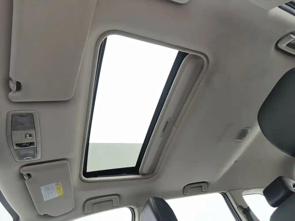 Mitsubishi Outlander — миниатюра 14