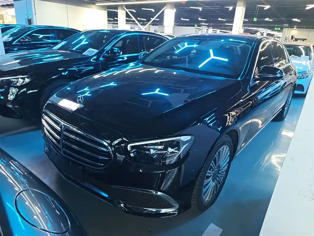 Mercedes-Benz E-Class 2023