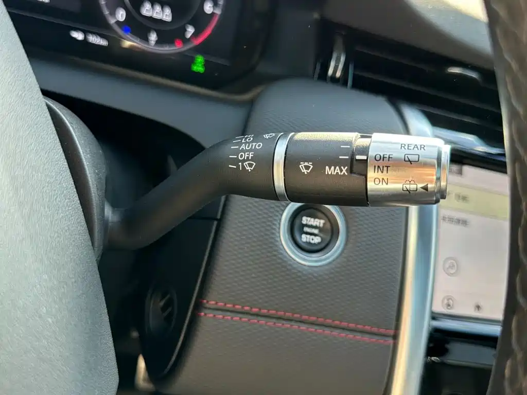 Land Rover Discovery Sport — миниатюра 24