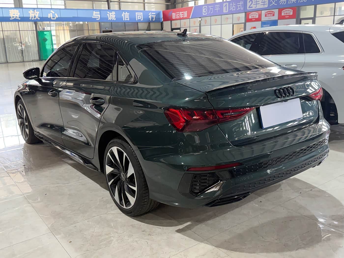 Audi A3 1.4 л 2023 г. Зелёный, пробег 35000 км
