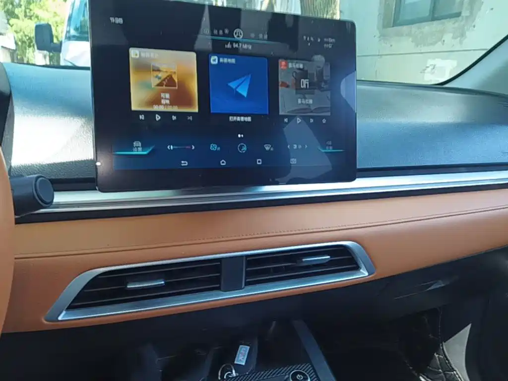 BYD e2 — миниатюра 13