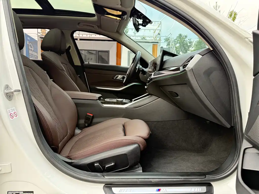 BMW 3 Series — миниатюра 13