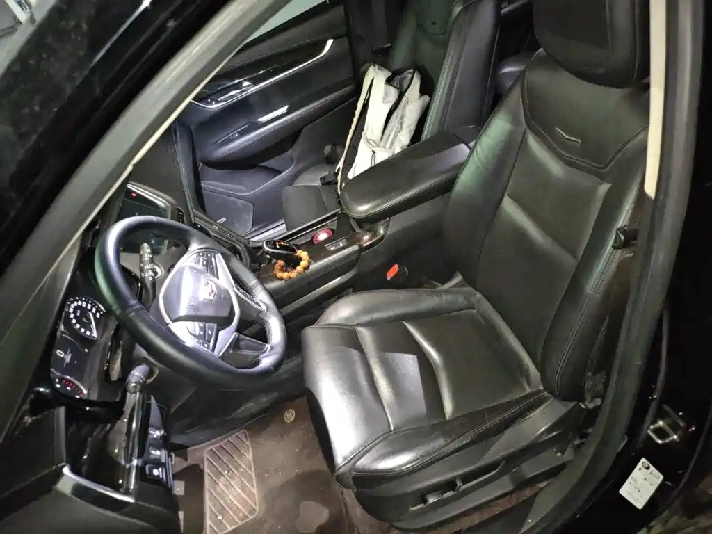 Cadillac XT5 — миниатюра 11