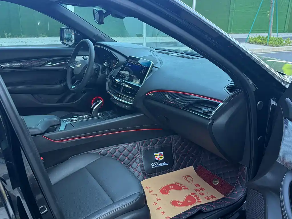 Cadillac CT5 — миниатюра 13