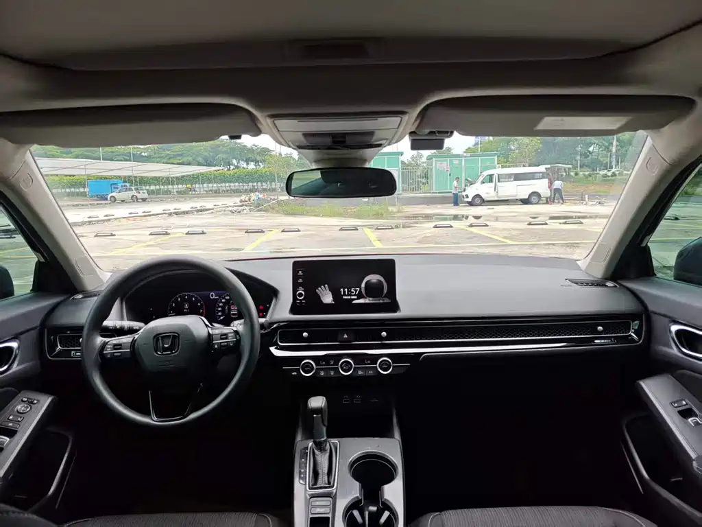 Honda Civic — миниатюра 9