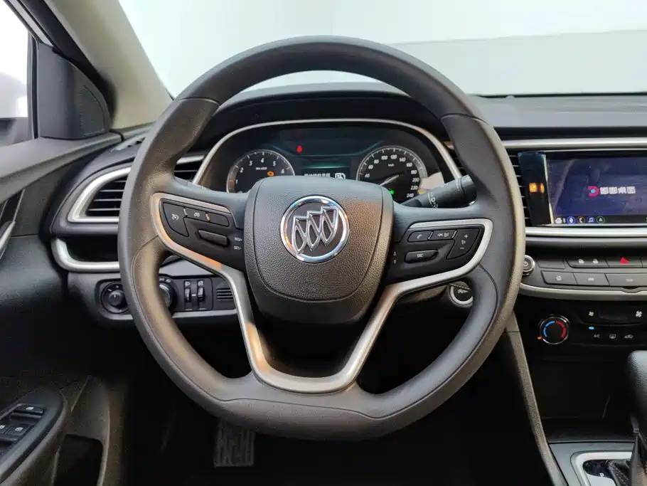Buick Excelle — миниатюра 15