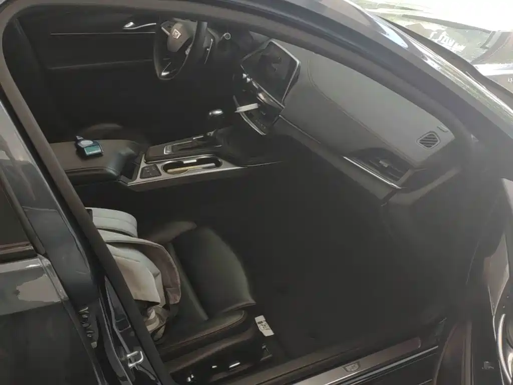 Cadillac CT4 — миниатюра 25