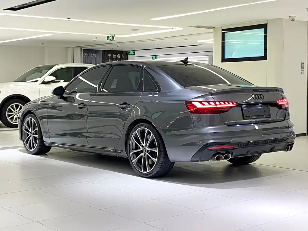 Audi S4 — миниатюра 3
