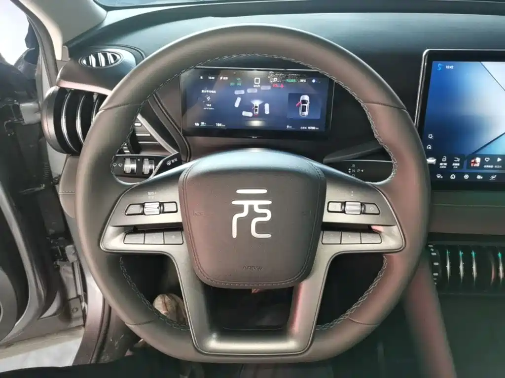 BYD Yuan Plus — миниатюра 11