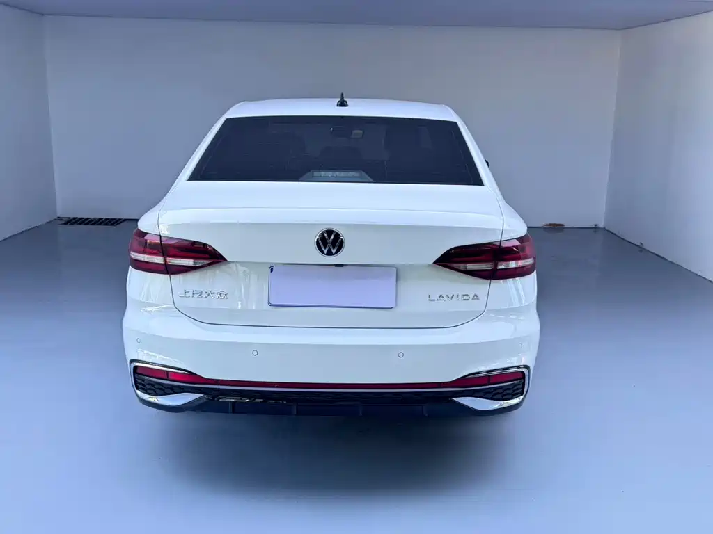 Volkswagen Lavida — миниатюра 5