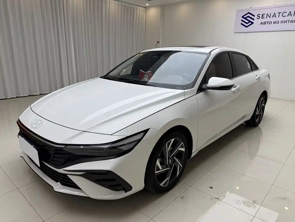 Hyundai Elantra 2023
