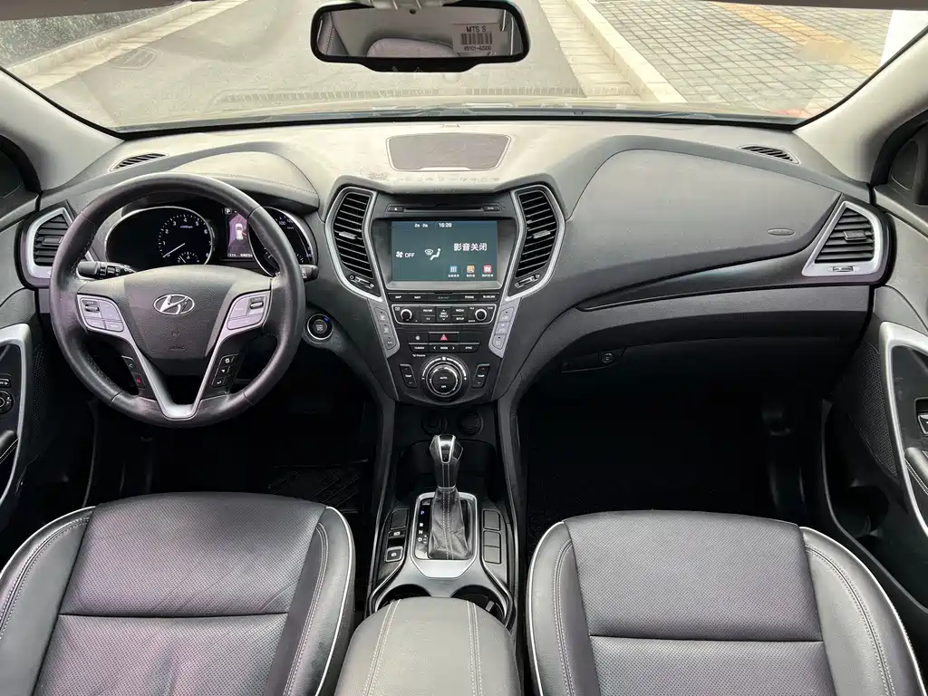 Hyundai Santa Fe — миниатюра 13