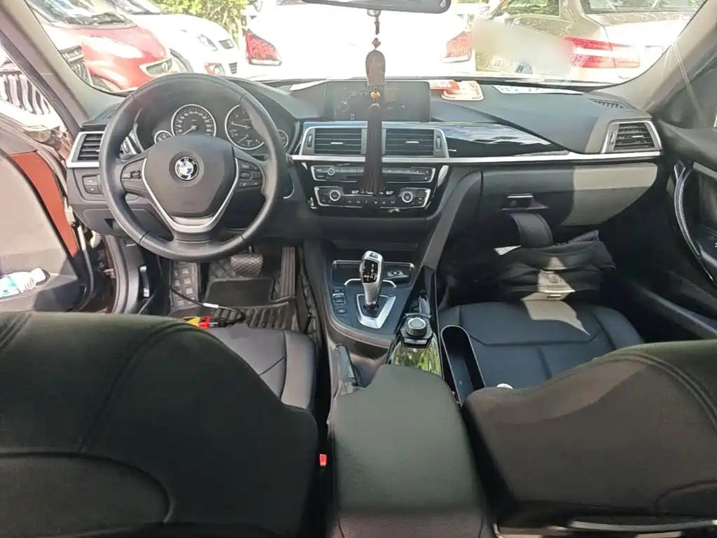 BMW 3 Series — миниатюра 10