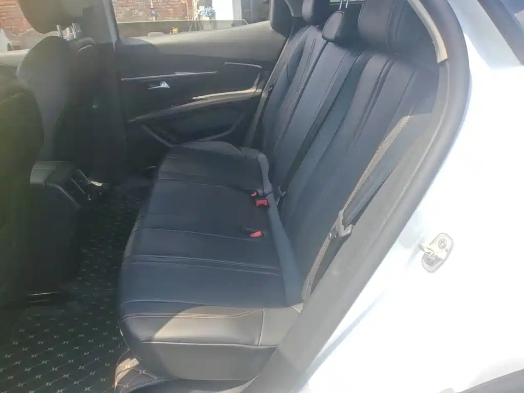 Peugeot 4008 — миниатюра 17