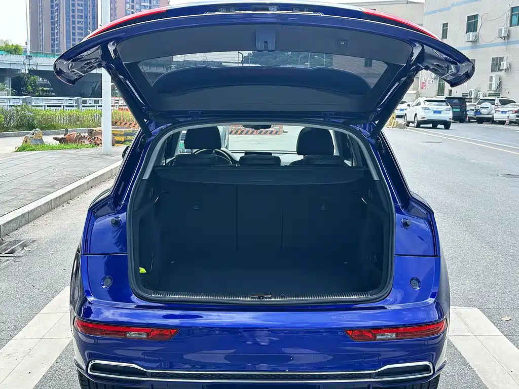 Audi Q5L — миниатюра 11