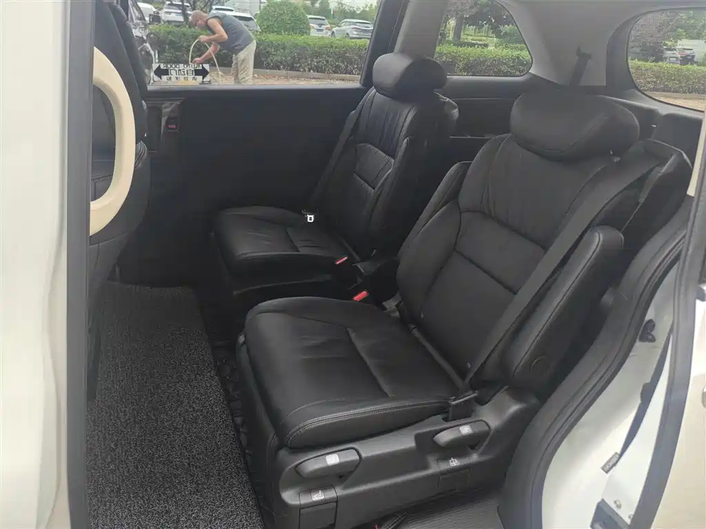 Honda Odyssey — миниатюра 8
