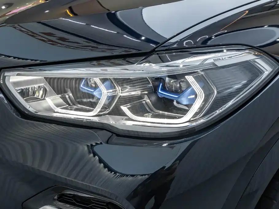 BMW X5 — миниатюра 8