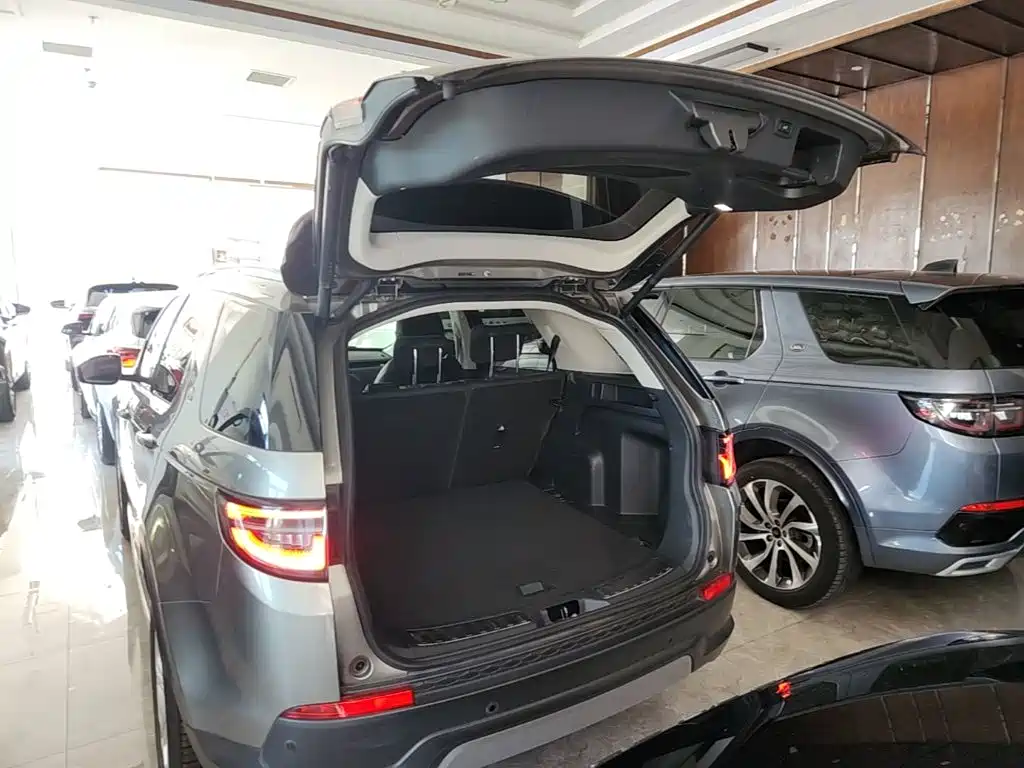 Land Rover Discovery Sport — миниатюра 19