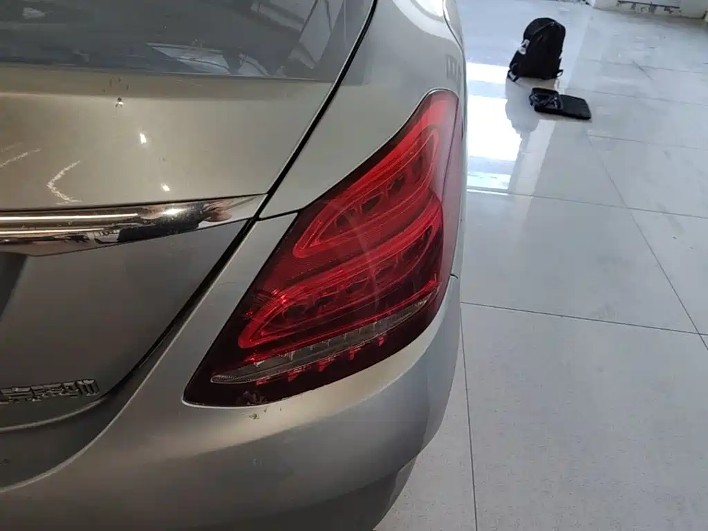 Mercedes-Benz C-Class — миниатюра 8
