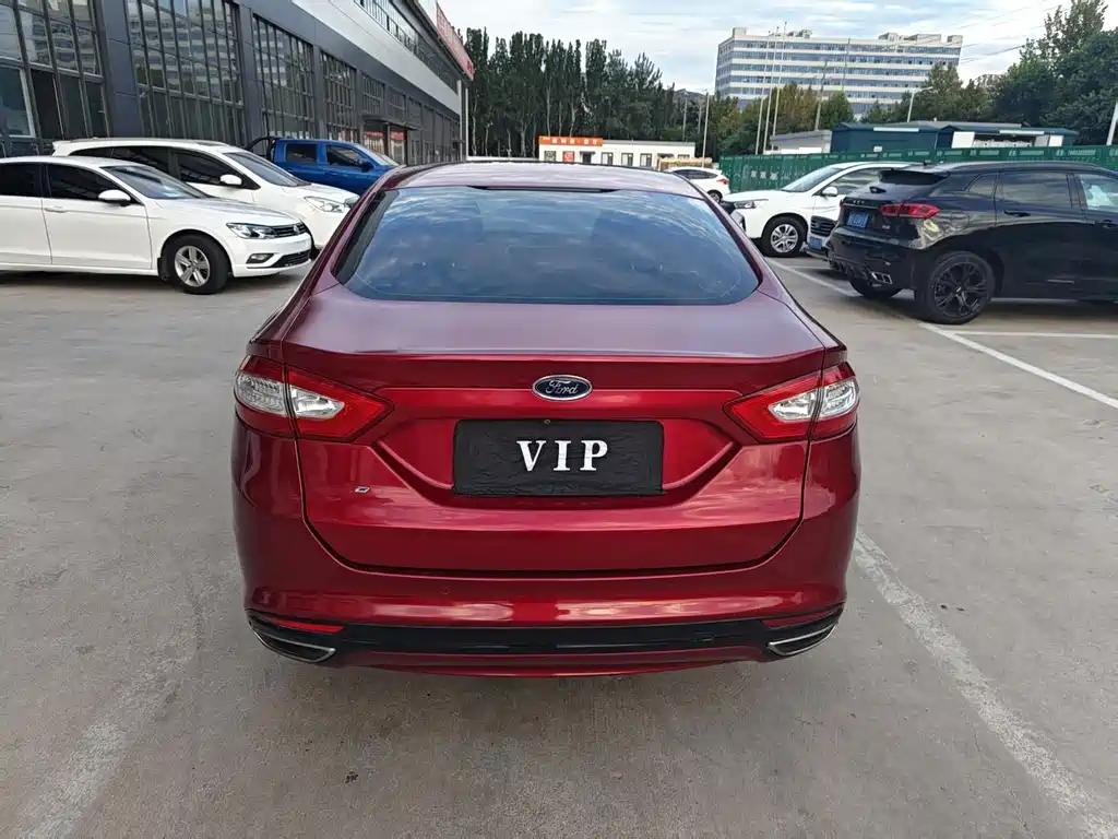 Ford Mondeo — миниатюра 7