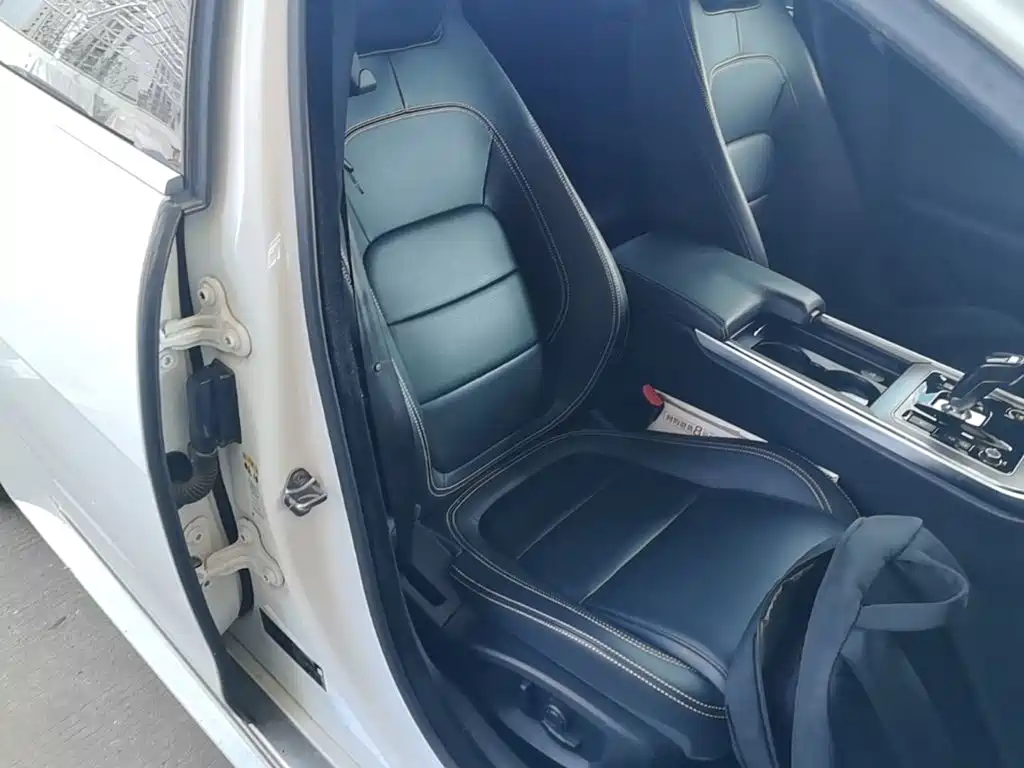 Jaguar XEL — миниатюра 25