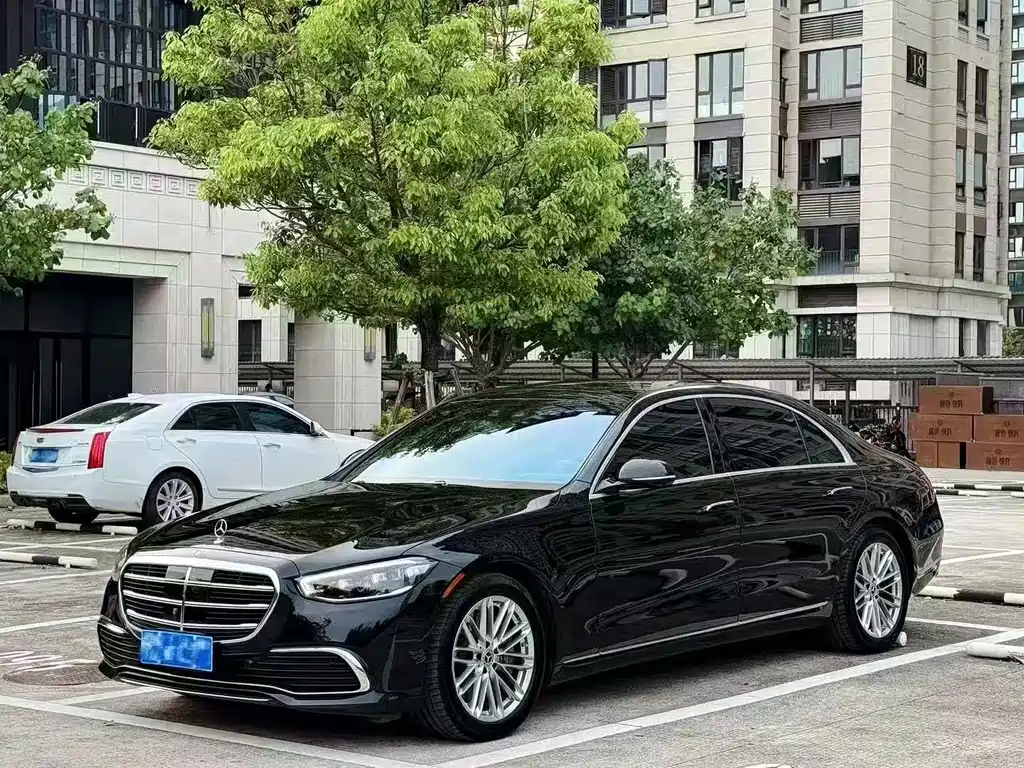 Mercedes-Benz S-Class 2023