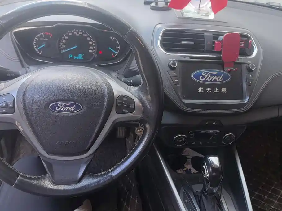 Ford Escort — миниатюра 12