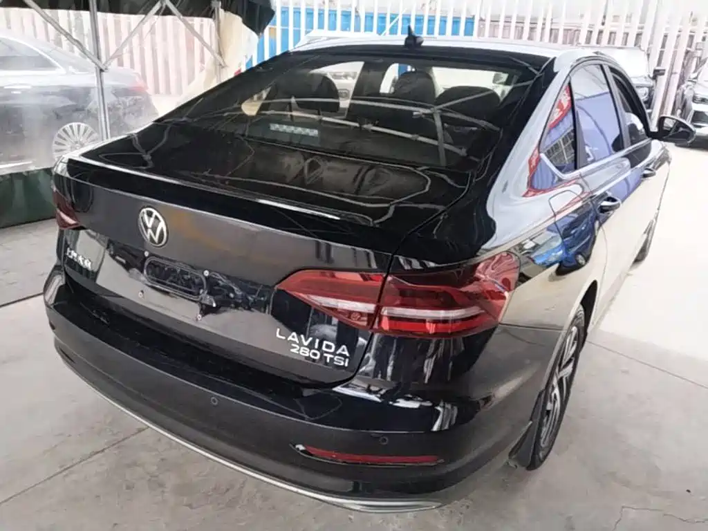 Volkswagen Lavida — миниатюра 7