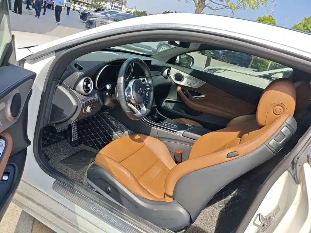 Mercedes-Benz C-Class (Import) — миниатюра 4