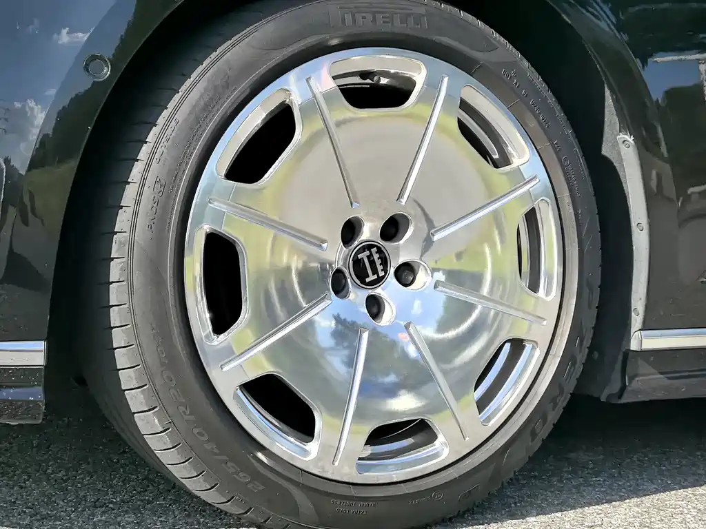 Audi A8 — миниатюра 5