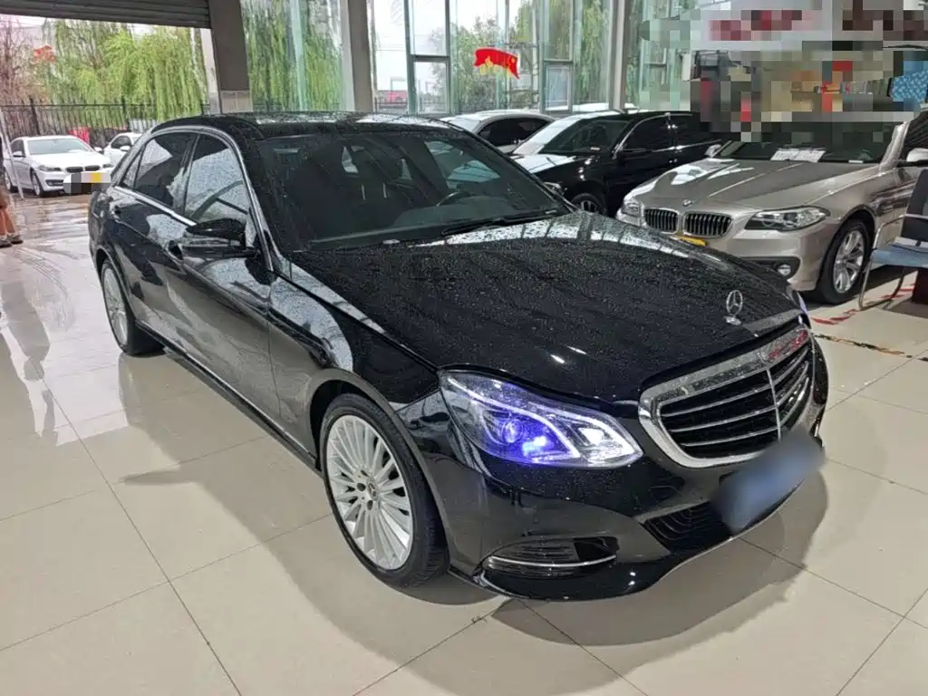 Mercedes-Benz E-Class — миниатюра 4