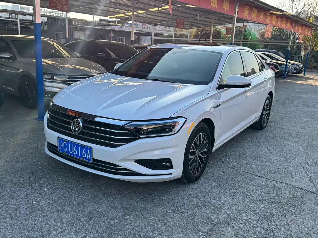 Volkswagen Sagitar 2019