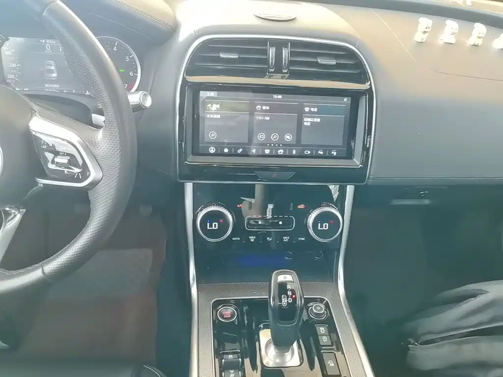 Jaguar XEL — миниатюра 13
