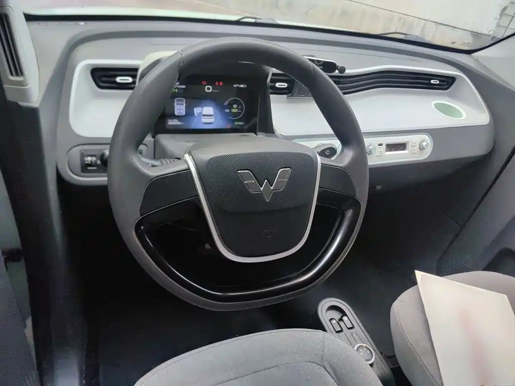 Wuling MINIEV — миниатюра 6