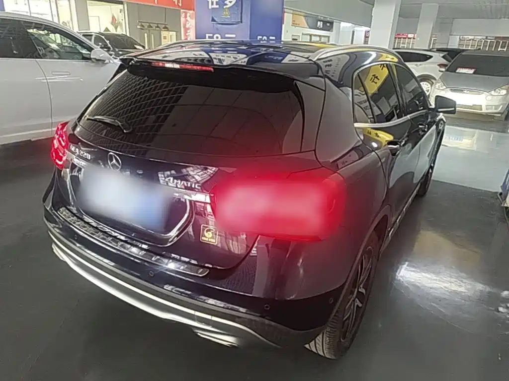 Mercedes-Benz GLA 2016 GLA 220 4MATIC Fashion