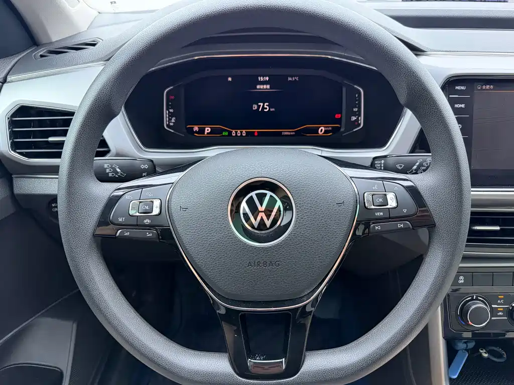 Volkswagen T-Cross — миниатюра 10