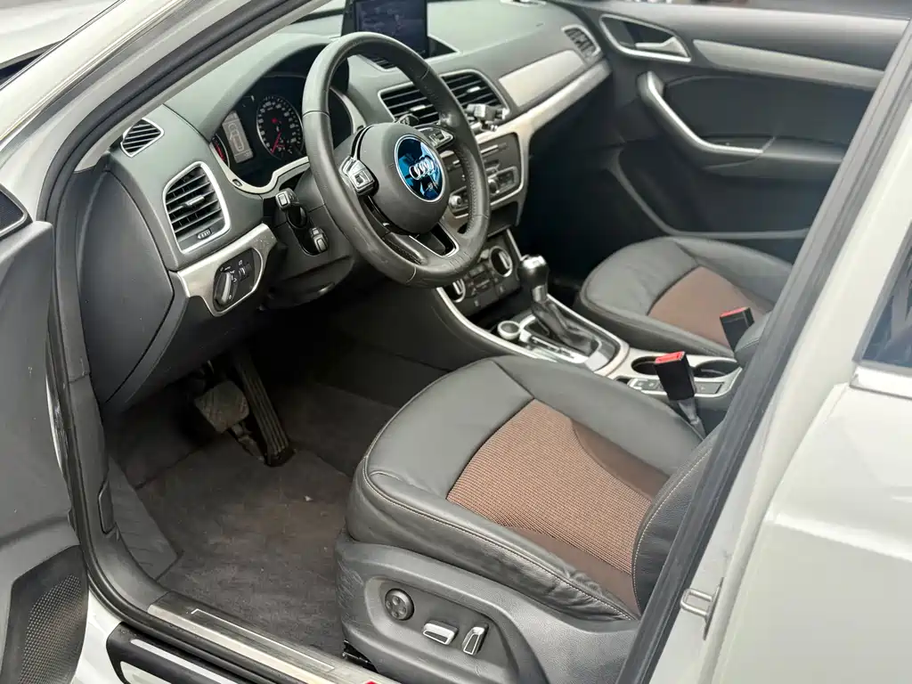 Audi Q3 — миниатюра 10