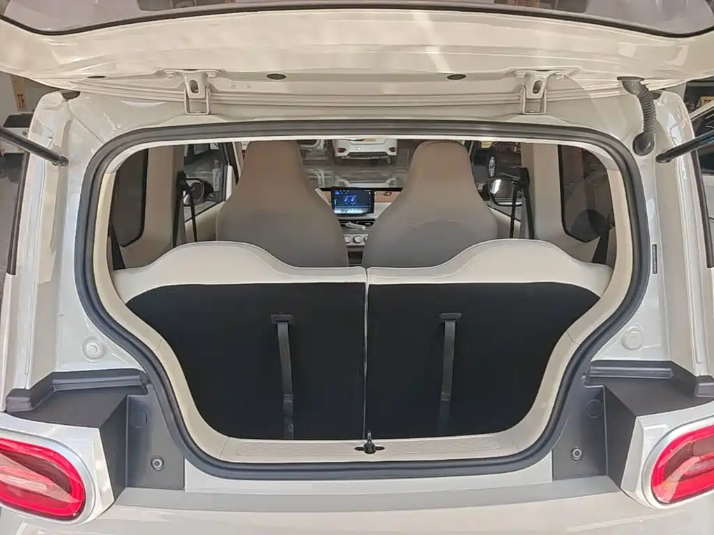 Wuling MINIEV — миниатюра 19